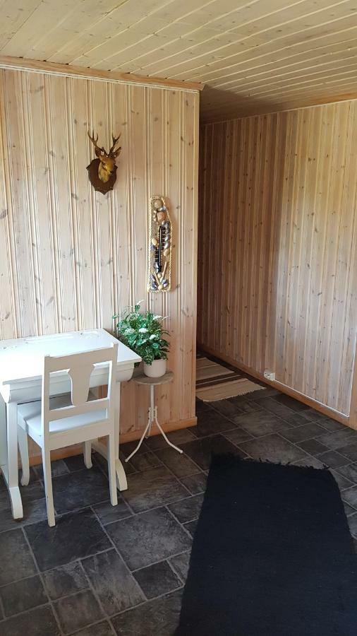 Farmer Apartment Laukvik Exterior photo